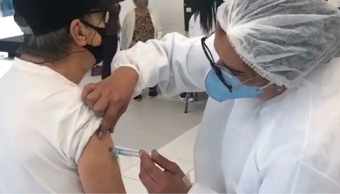  Saúde envia 2,2 milhões de doses da vacina de covid-19 aos estados 